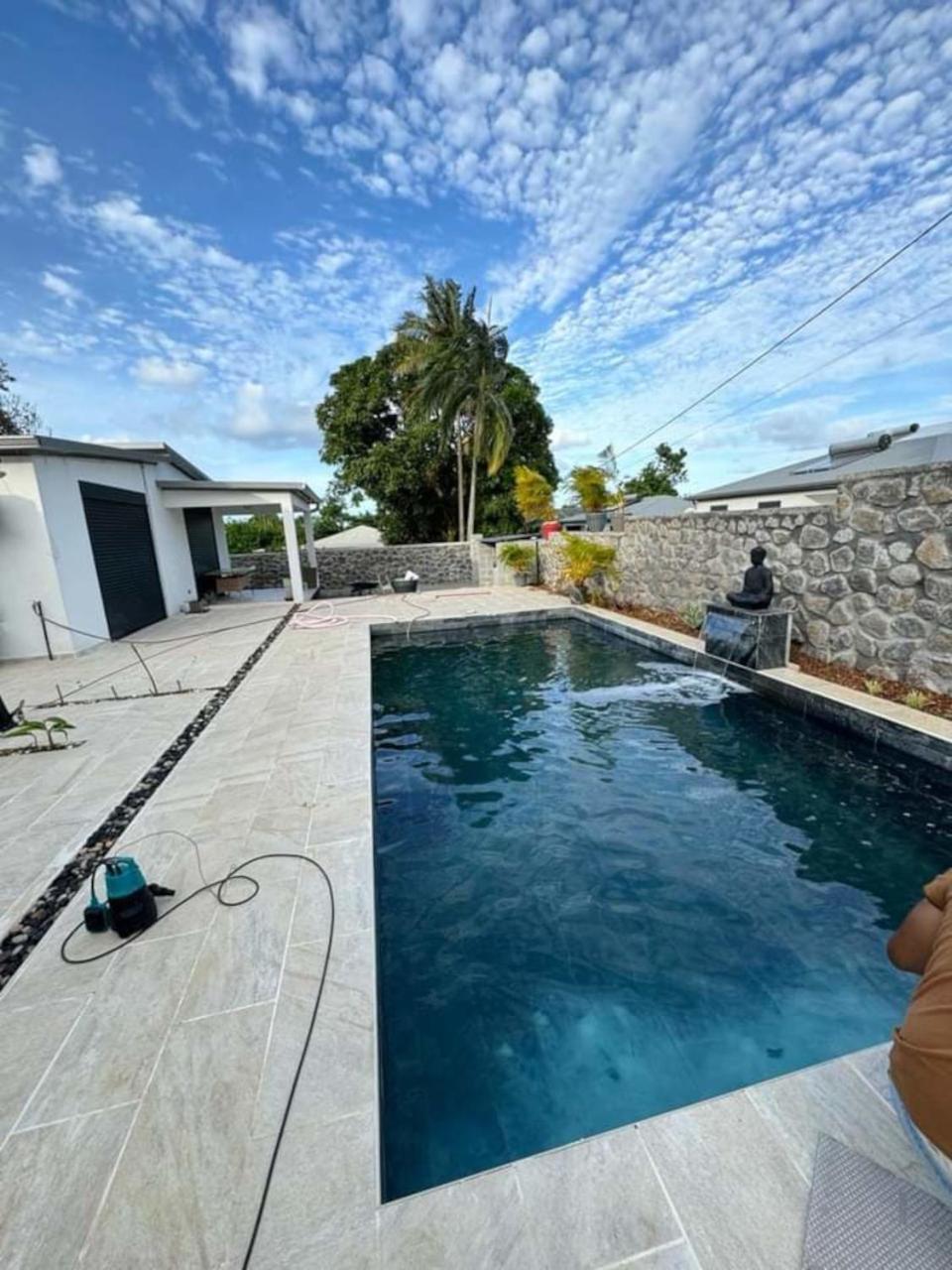 Saint-Benoît Le Beau Vallon 1- Jacuzzi Privatif Et Piscine Chauffee Partagee מראה חיצוני תמונה