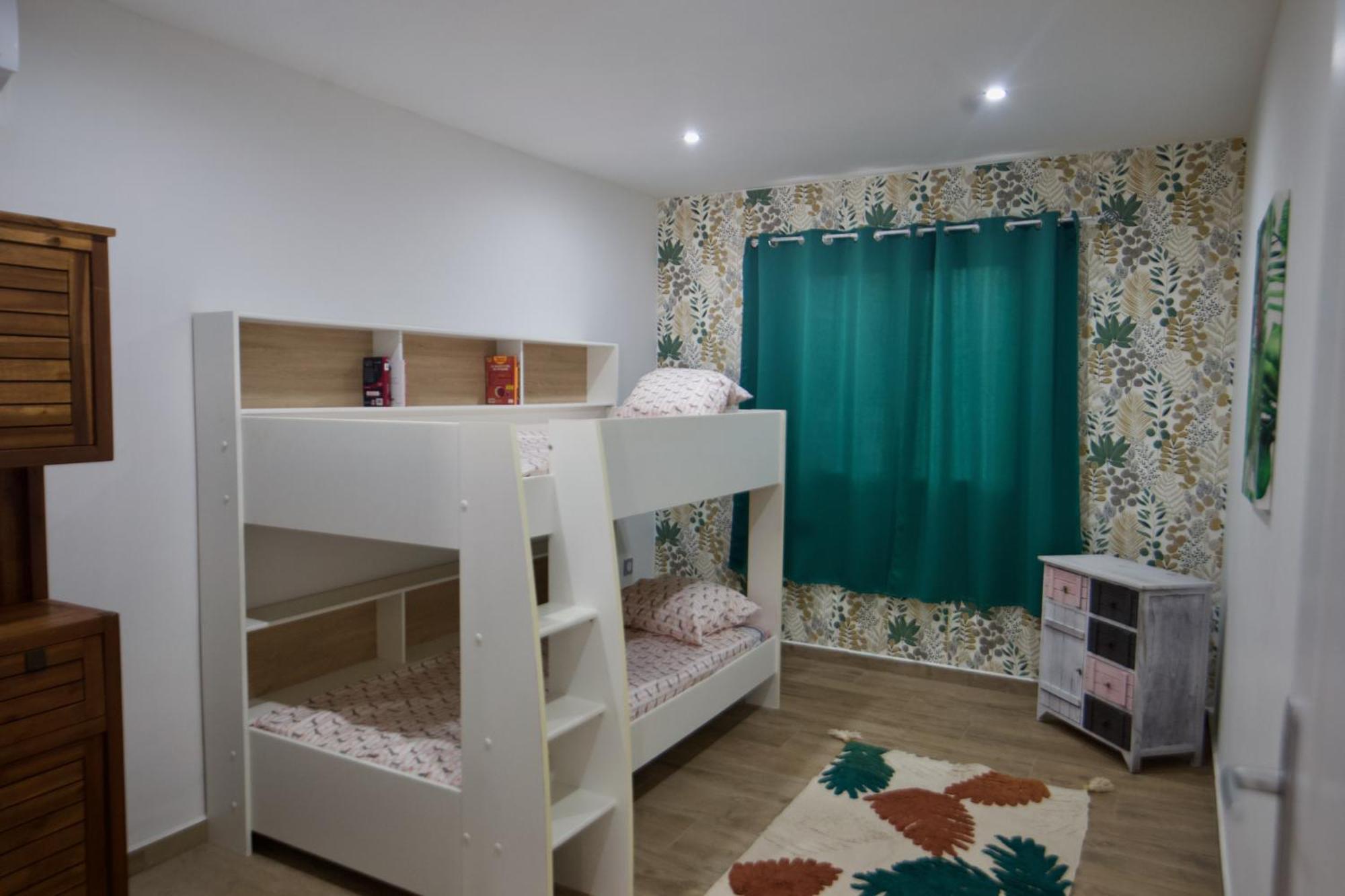 Saint-Benoît Le Beau Vallon 1- Jacuzzi Privatif Et Piscine Chauffee Partagee מראה חיצוני תמונה