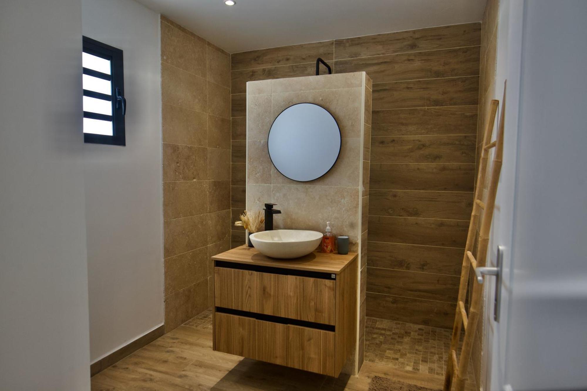 Saint-Benoît Le Beau Vallon 1- Jacuzzi Privatif Et Piscine Chauffee Partagee מראה חיצוני תמונה