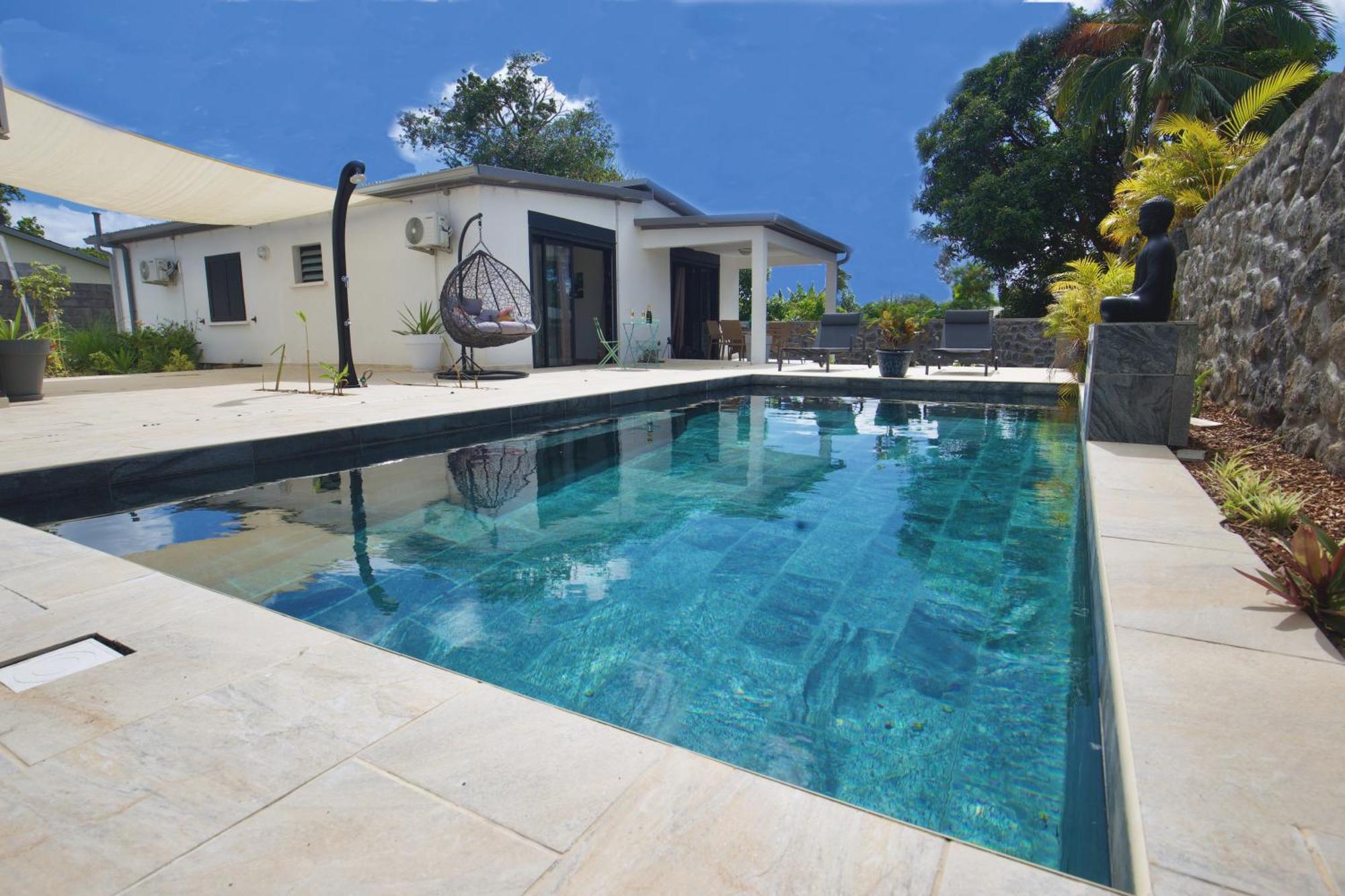Saint-Benoît Le Beau Vallon 1- Jacuzzi Privatif Et Piscine Chauffee Partagee מראה חיצוני תמונה