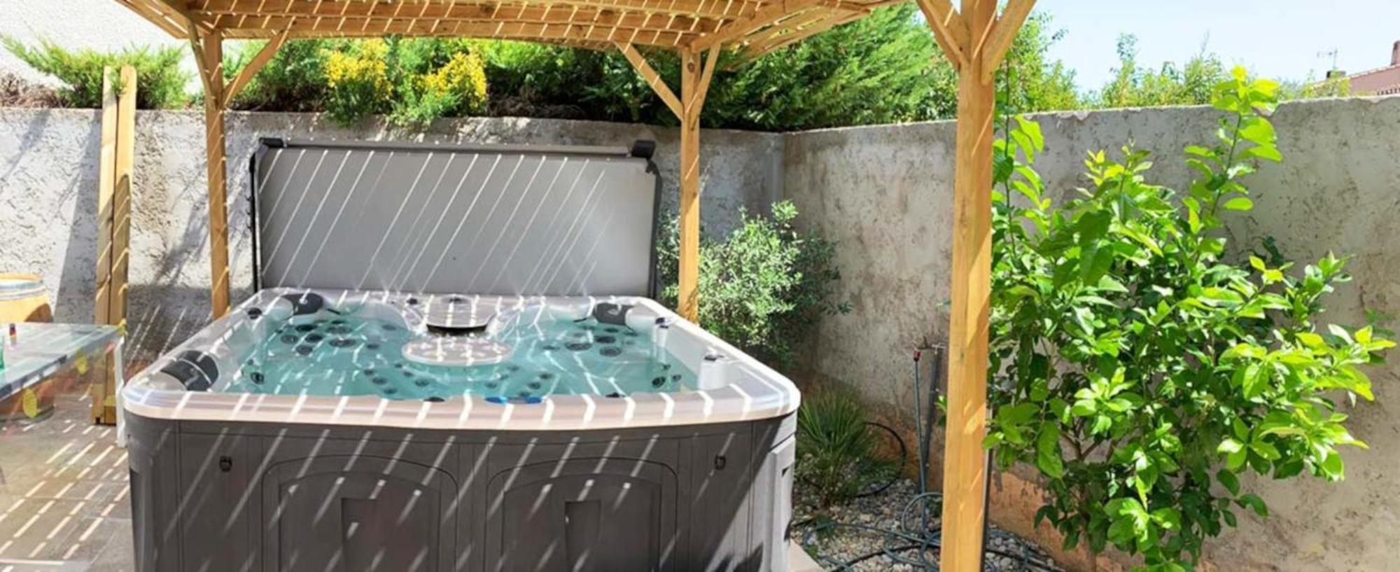 Saint-Benoît Le Beau Vallon 1- Jacuzzi Privatif Et Piscine Chauffee Partagee מראה חיצוני תמונה